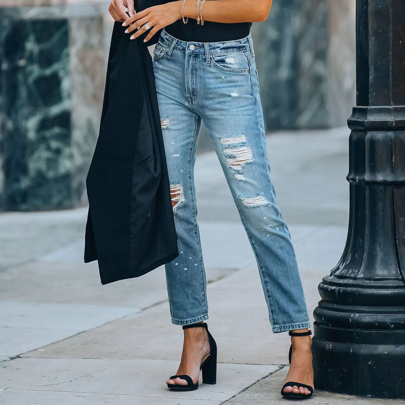 Femyza Washed Cropped Straight Jeans