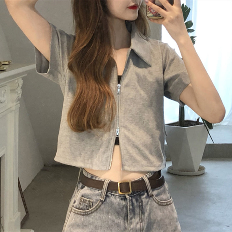 Femyza Short-Sleeved T-Shirt